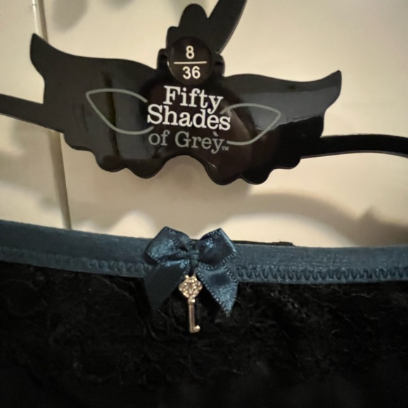 NWT Fifty Shades of Grey Garter Belt 4 - Picture 3 of 4